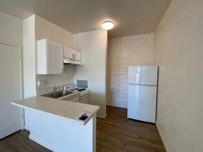 Building Photo - 248 - Sanchez Family Trust (526 Anacapa)