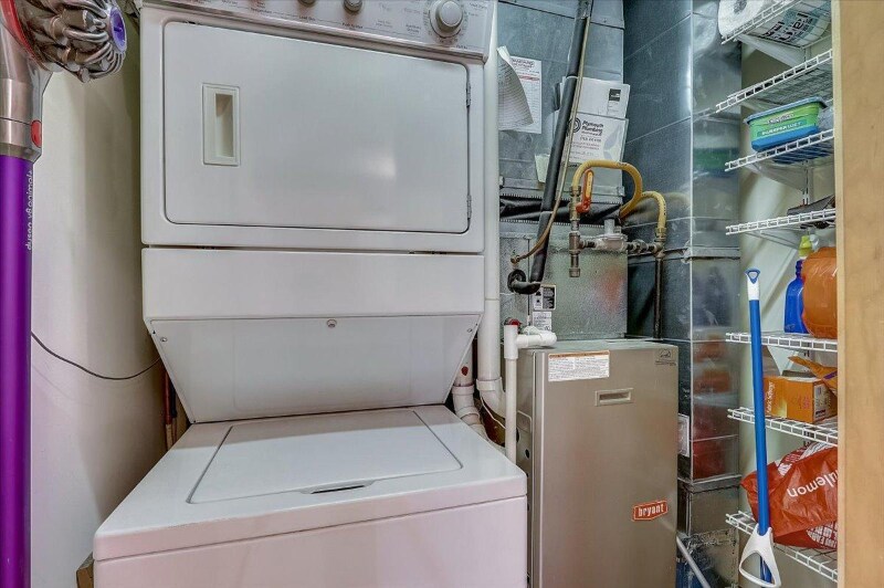 Building Photo - 1701 NE Madison St