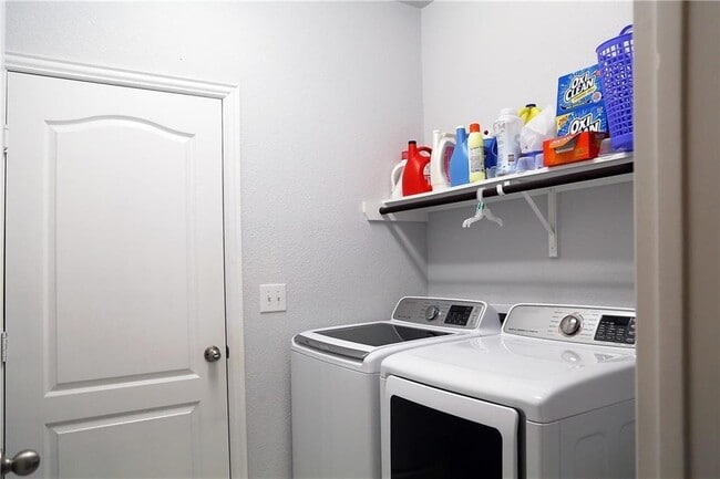 Building Photo - 436 Vista Portola Loop