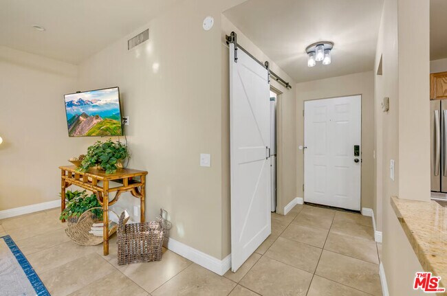 Building Photo - 78225 Cabrillo Ln