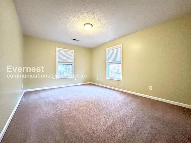 Building Photo - 7073 Blairs View Dr