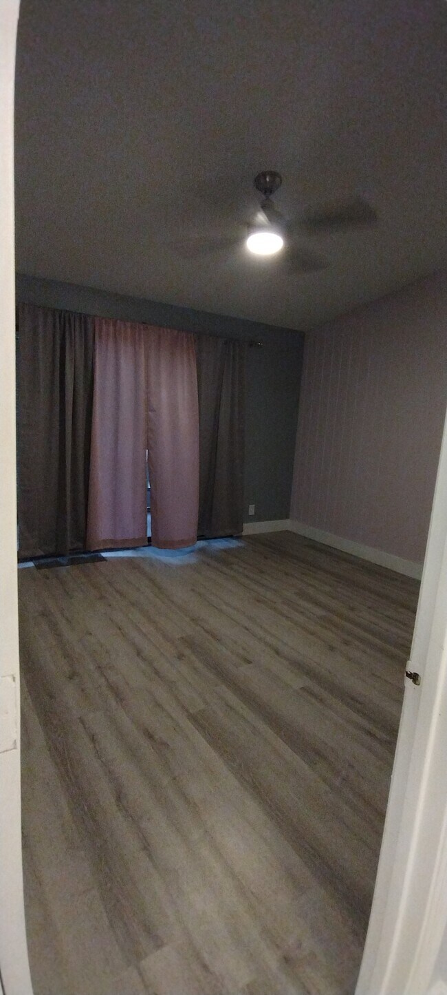 Building Photo - 1621 Woodbridge Lakes Cir