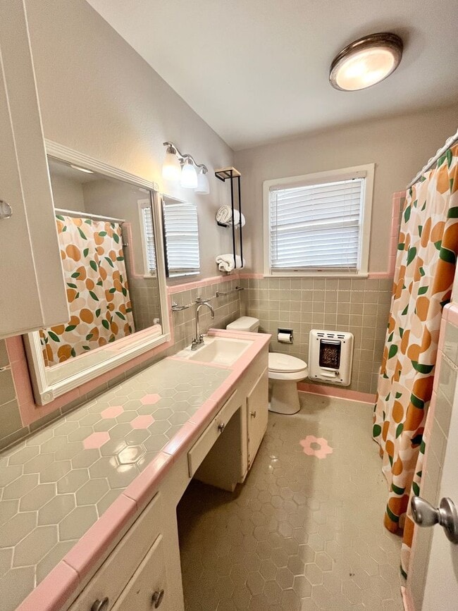 Building Photo - 4901 Rector Ave