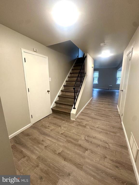 Building Photo - 33 Franklin Dr