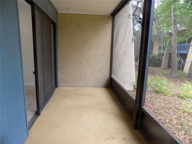 Building Photo - 2811 SW Archer Rd
