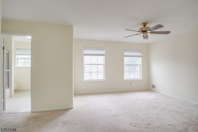 Building Photo - 1203 Magnolia Ct