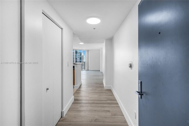 Building Photo - 325 S Biscayne Blvd