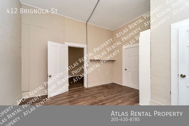 Building Photo - 412 Brignola St