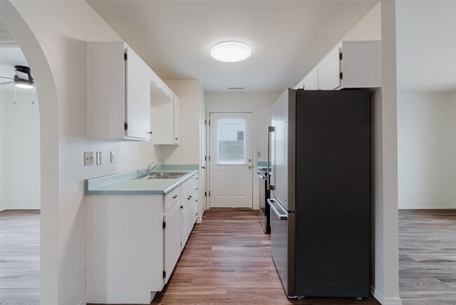 Building Photo - 3123 N Truwood Dr