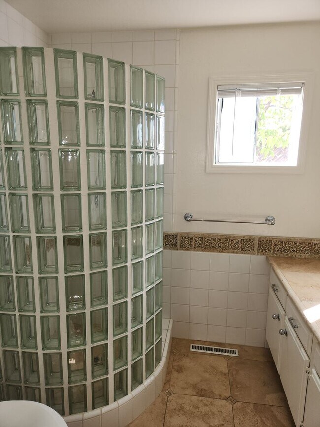 Building Photo - 3 Bedroom 2 Bathroom Single Family home in Rincon Valley with A/C and RV parking