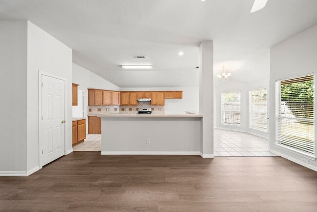 Building Photo - 6507 Watch Hill Ct