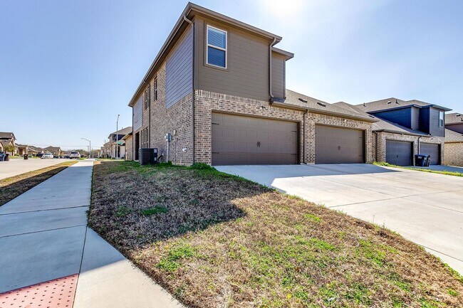 Building Photo - 6721 Farsight Dr
