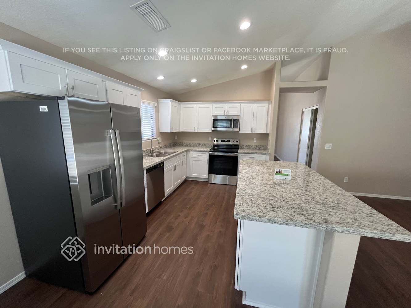 Building Photo - 3002 N 85th Ln