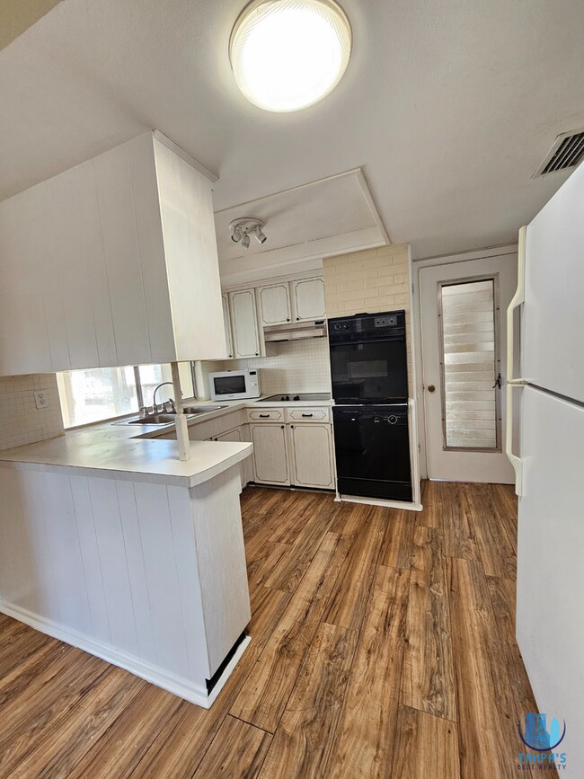 Building Photo - Beautiful 2 Bedrooms 2 Bathrooms Home for ...