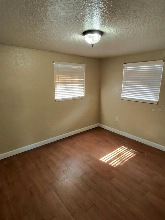 Building Photo - 37221 Marlu Ln