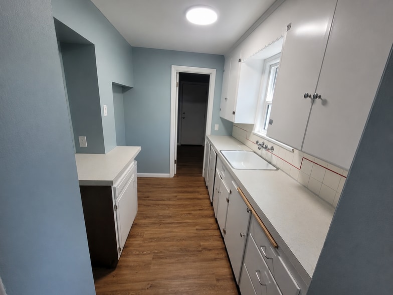 Kitchen - 4424 42nd Ave SW