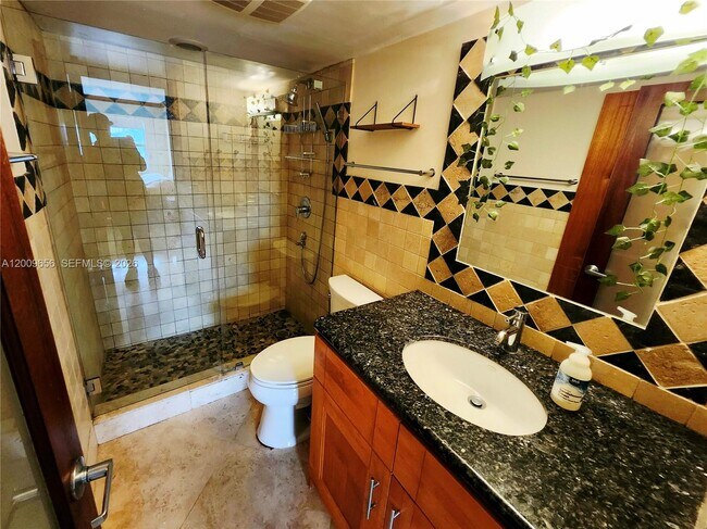 Building Photo - 401 Golden Isles Dr