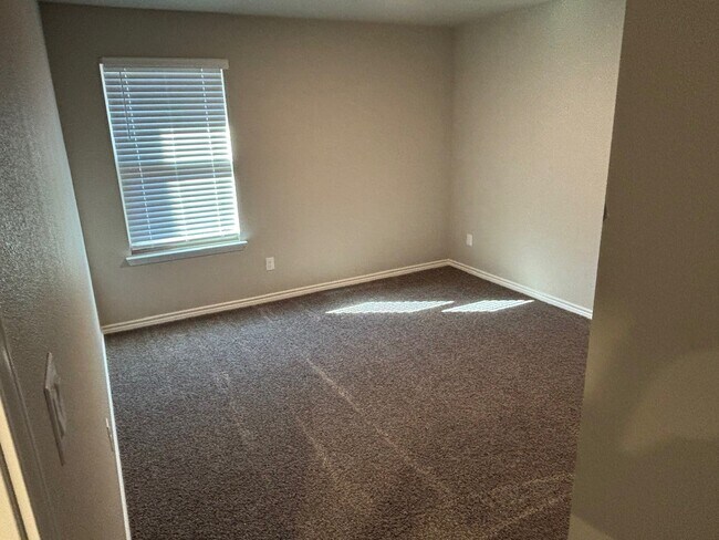 Building Photo - 7326 Tristan Dr