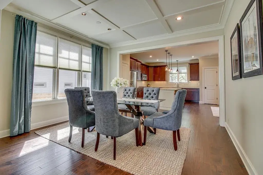Dining / Living Room - 823 Knox Ave