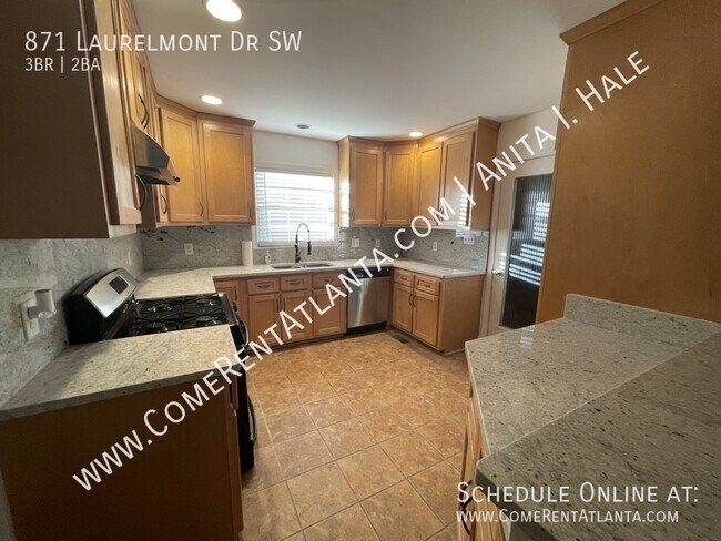Building Photo - 871 Laurelmont Dr SW