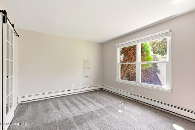 Building Photo - 2349 Holly Hill Rd