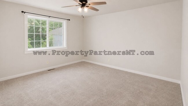 Building Photo - 3 Bedroom 2 Bath House - Near Emily Dickinson School