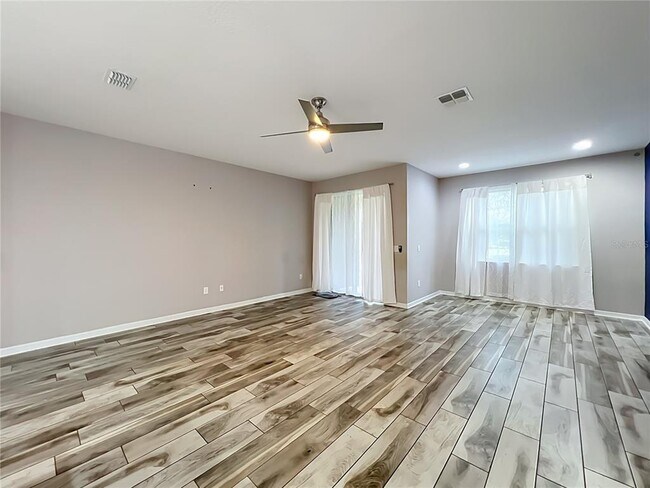 Building Photo - 12043 White Wave Point