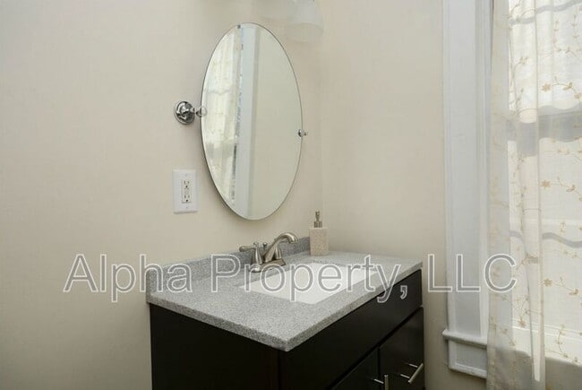 Building Photo - 407 S Florida Ave