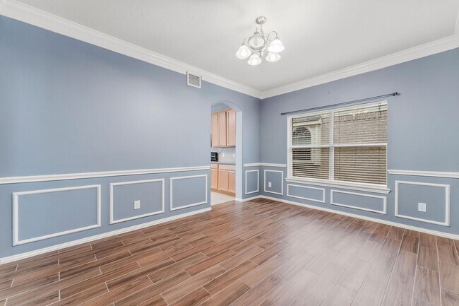 Building Photo - 29902 Legends Ridge Dr