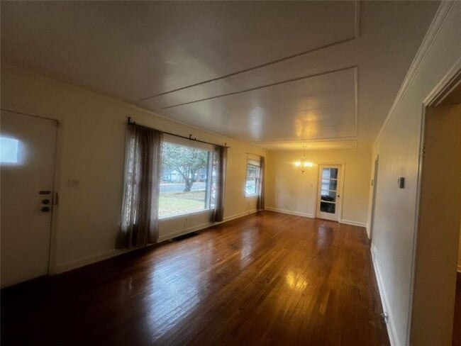 Building Photo - 977 Lindridge Way NE
