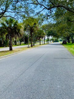 Building Photo - 420 Breakwater Dr