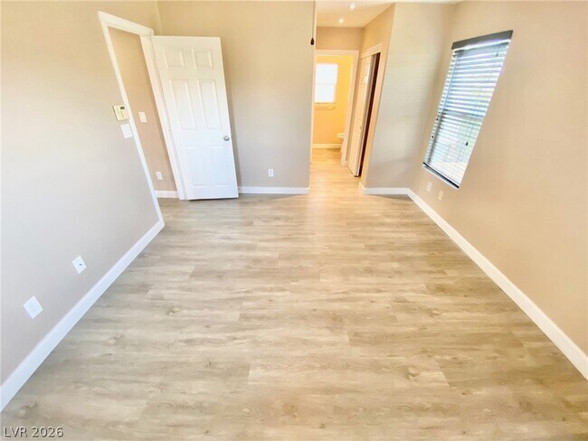 Building Photo - 1060 Paradise Coach Dr