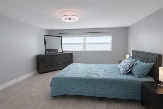 Building Photo - 5575 Gulf Blvd