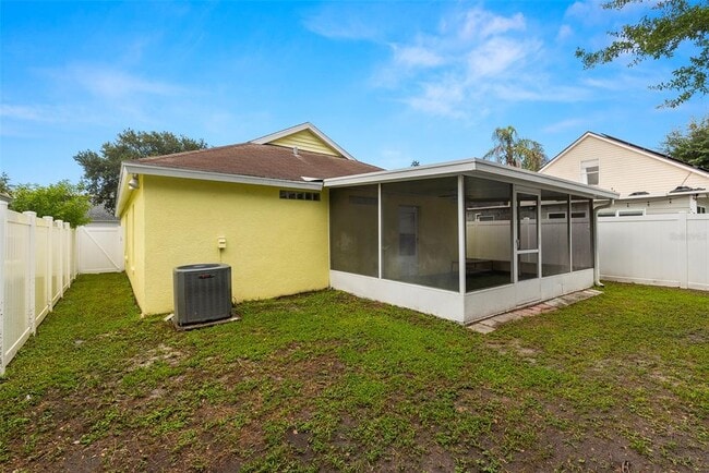 Building Photo - 5204 Creekmore Ln