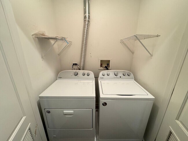 Building Photo - 5406 S Indiana Ave