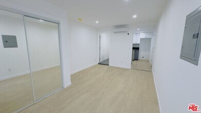 Building Photo - 1732 Crenshaw Blvd