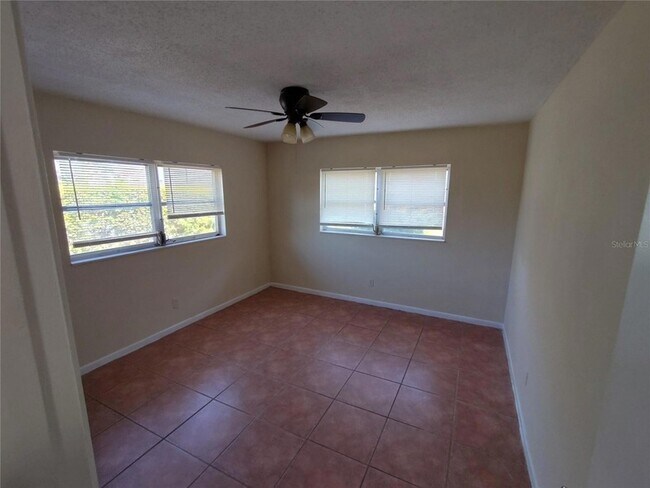 Building Photo - 3425 Tricon Ln