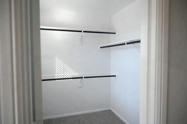 Building Photo - 1012 Portina Dr