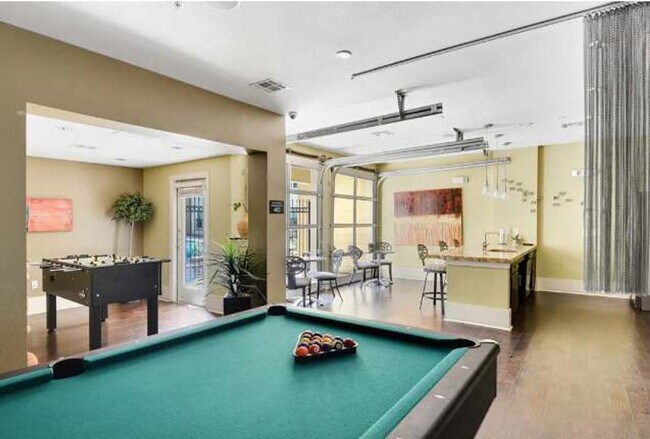 Building Photo - 501 E Oltorf St