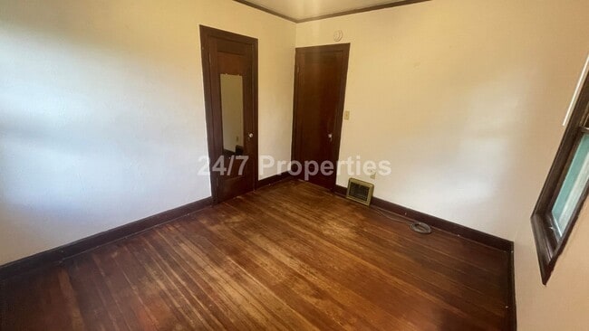 Building Photo - Rustic and Updated 3BD | 1.5 BA  Farmhouse...