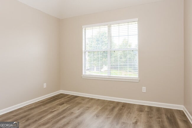 Building Photo - 5357 Knights Landing
