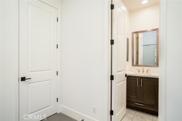 Building Photo - 5192 Goldenrod Cir