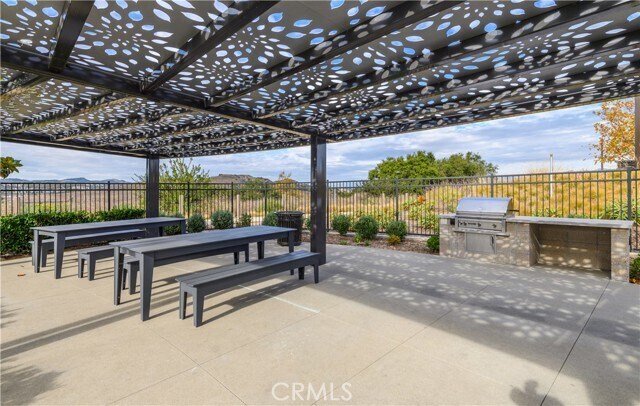 Building Photo - 2261 Horseback Rd