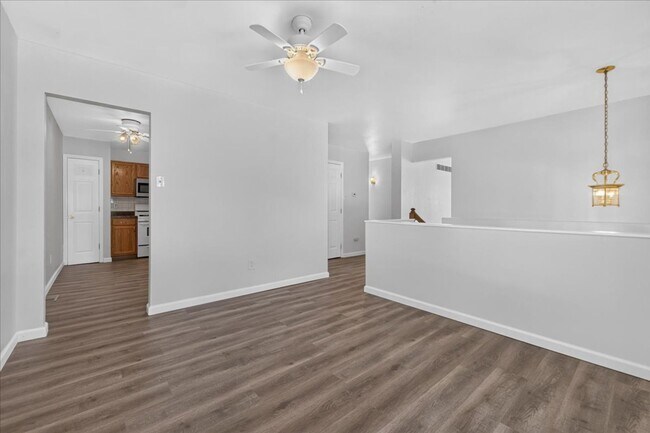 Building Photo - 18 Spring Song Ct