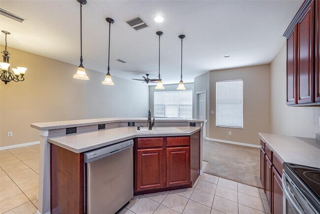 Building Photo - 1427 Summergate Dr