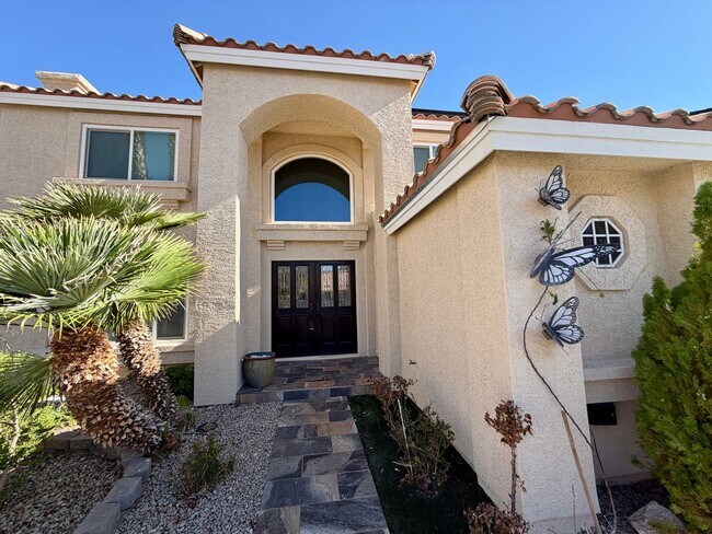 Building Photo - Spacious Henderson Home with Private Pool, 3 Fireplaces, & Modern Upgrades