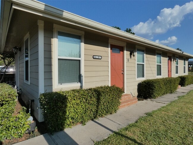 Building Photo - 507 Houston St