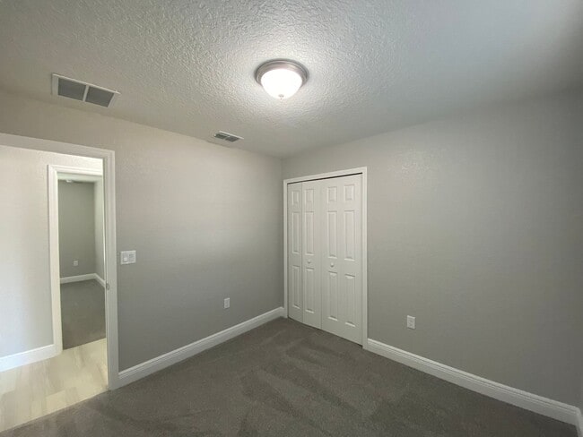 Building Photo - Beautiful  Home Citrus Springs - 4/2/2 Gre...