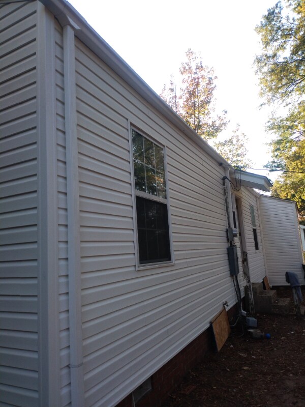 Building Photo - 1907 W 28th Ave