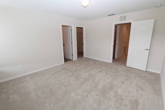 Building Photo - Winter Springs - 3 Bedroom, 3 Bathroom - $1,950.00